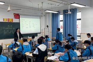 沙特媒体批评本泽马：职业精神不如C罗，更像是贵宾却没帮助球队