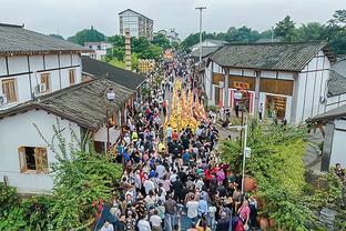 西媒：德容对巴萨现状感到失望，若能加盟欧冠夺冠热门他愿意离开